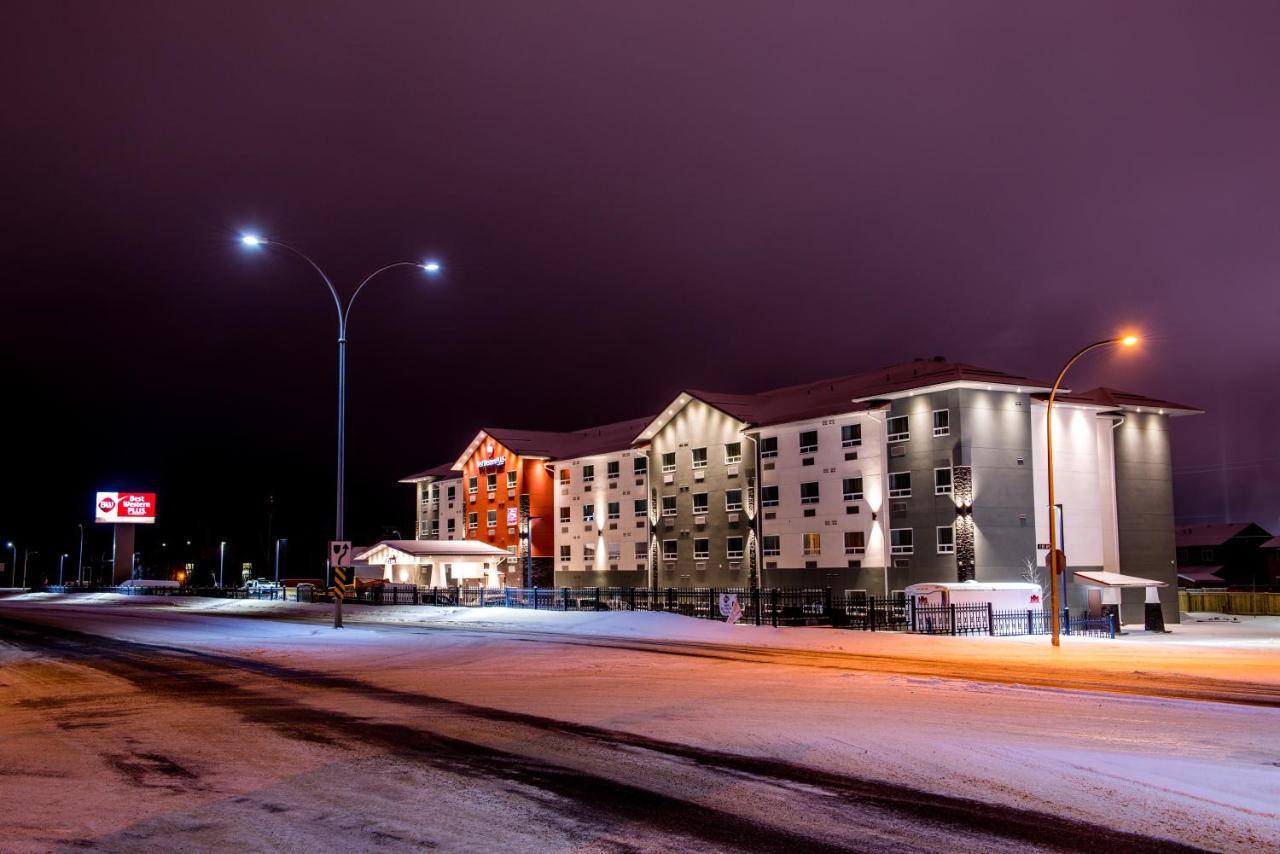ホテル ベスト ウェスタン プラス シャトー フォート セント ジョン Fort St. John エクステリア 写真