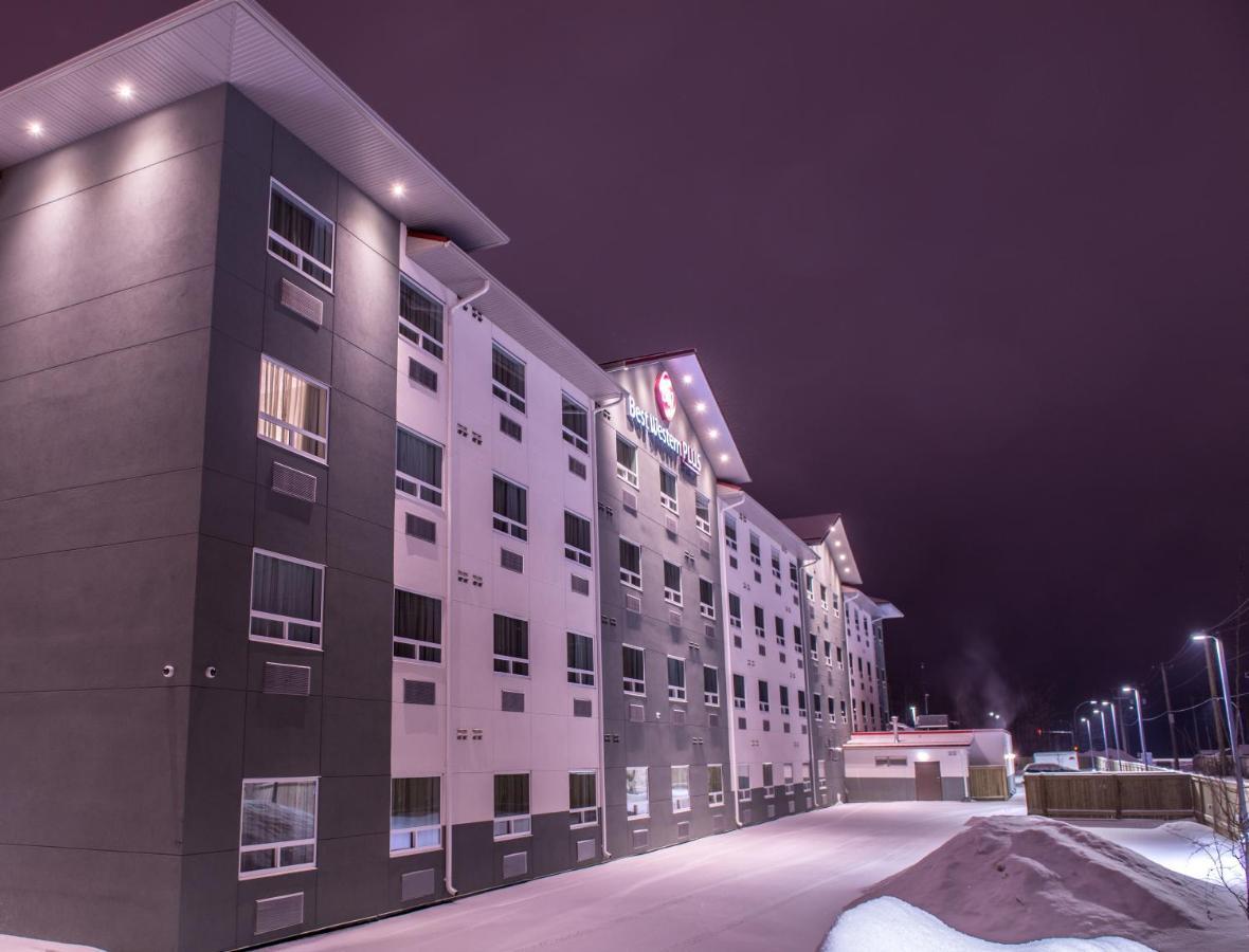 ホテル ベスト ウェスタン プラス シャトー フォート セント ジョン Fort St. John エクステリア 写真